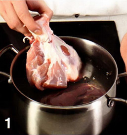 суп говяжий +с лапшой.вкусный суп +на говяжьем бульоне